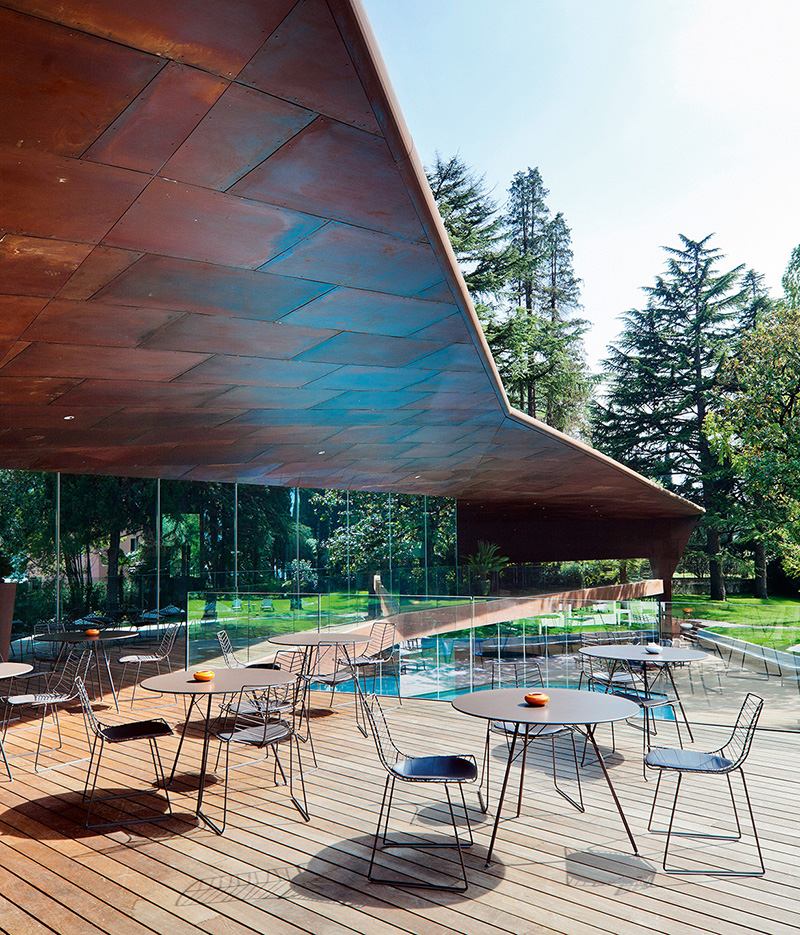 开云（中国） - 桌几|餐桌|办公家具|设计师家具|Leaf 户外餐台